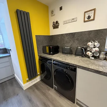 Гостевой дом Ensuite Serviced Close To Bae *